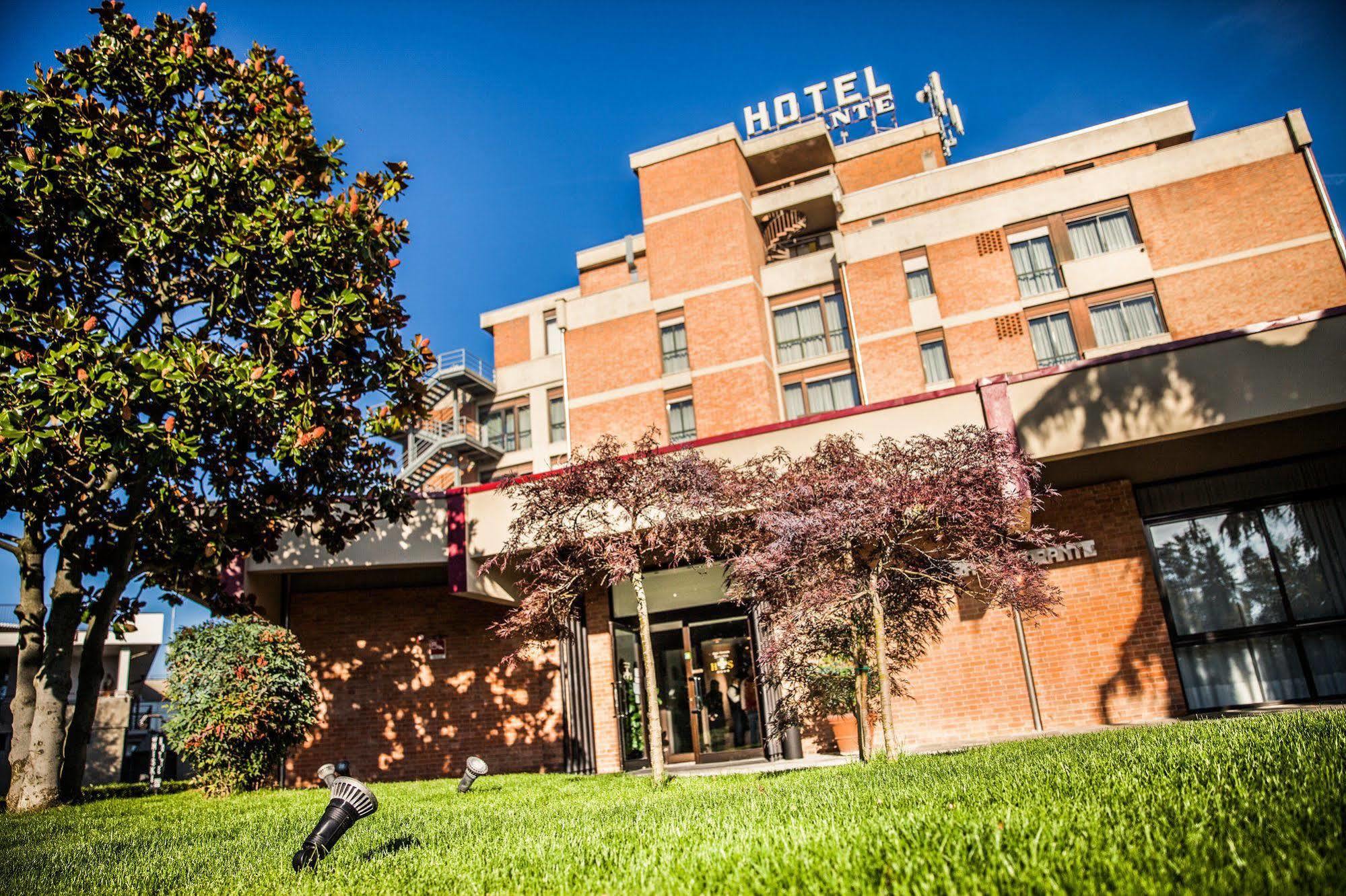 Hotel Salera 阿斯蒂 外观 照片