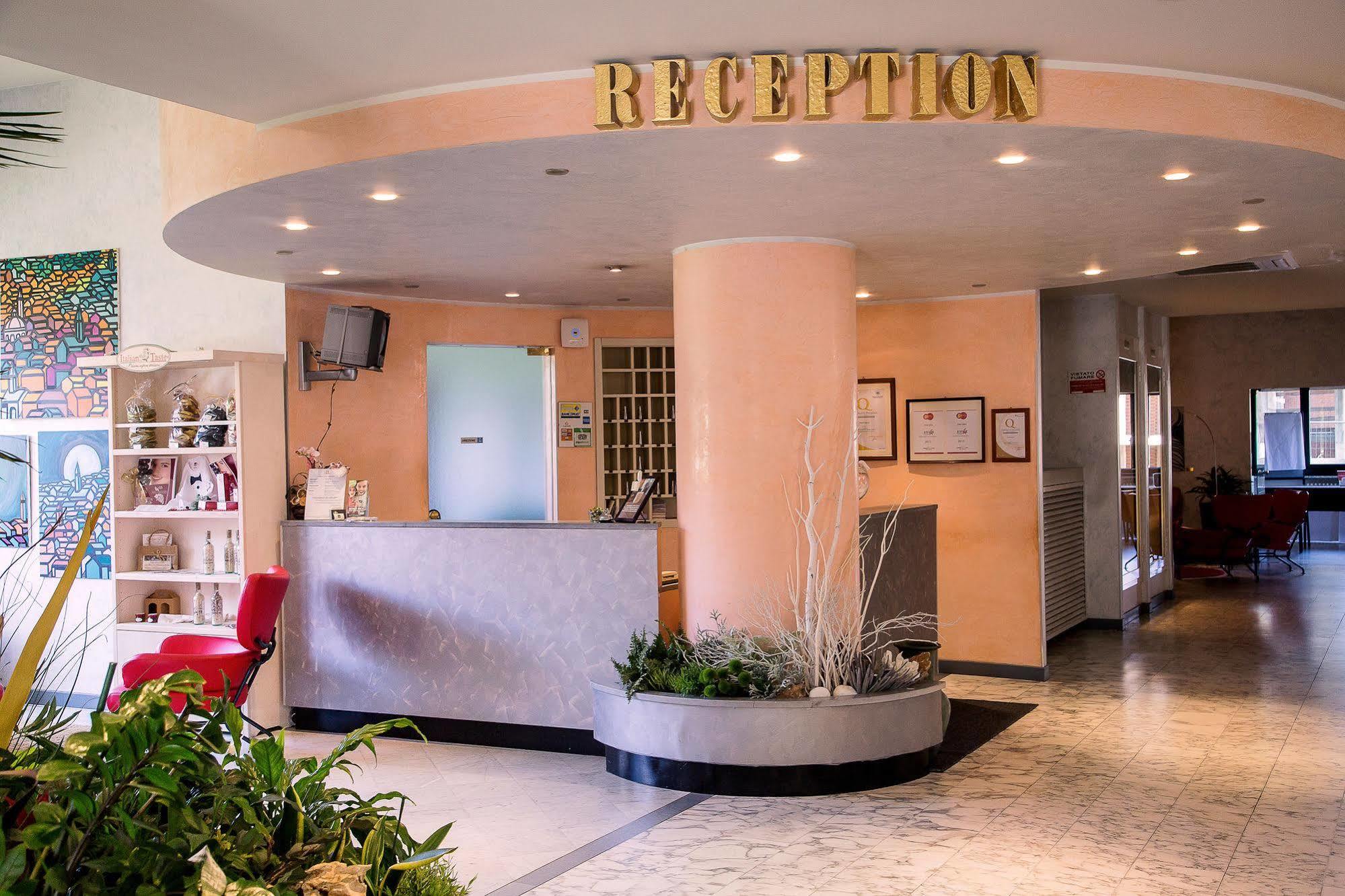 Hotel Salera 阿斯蒂 外观 照片