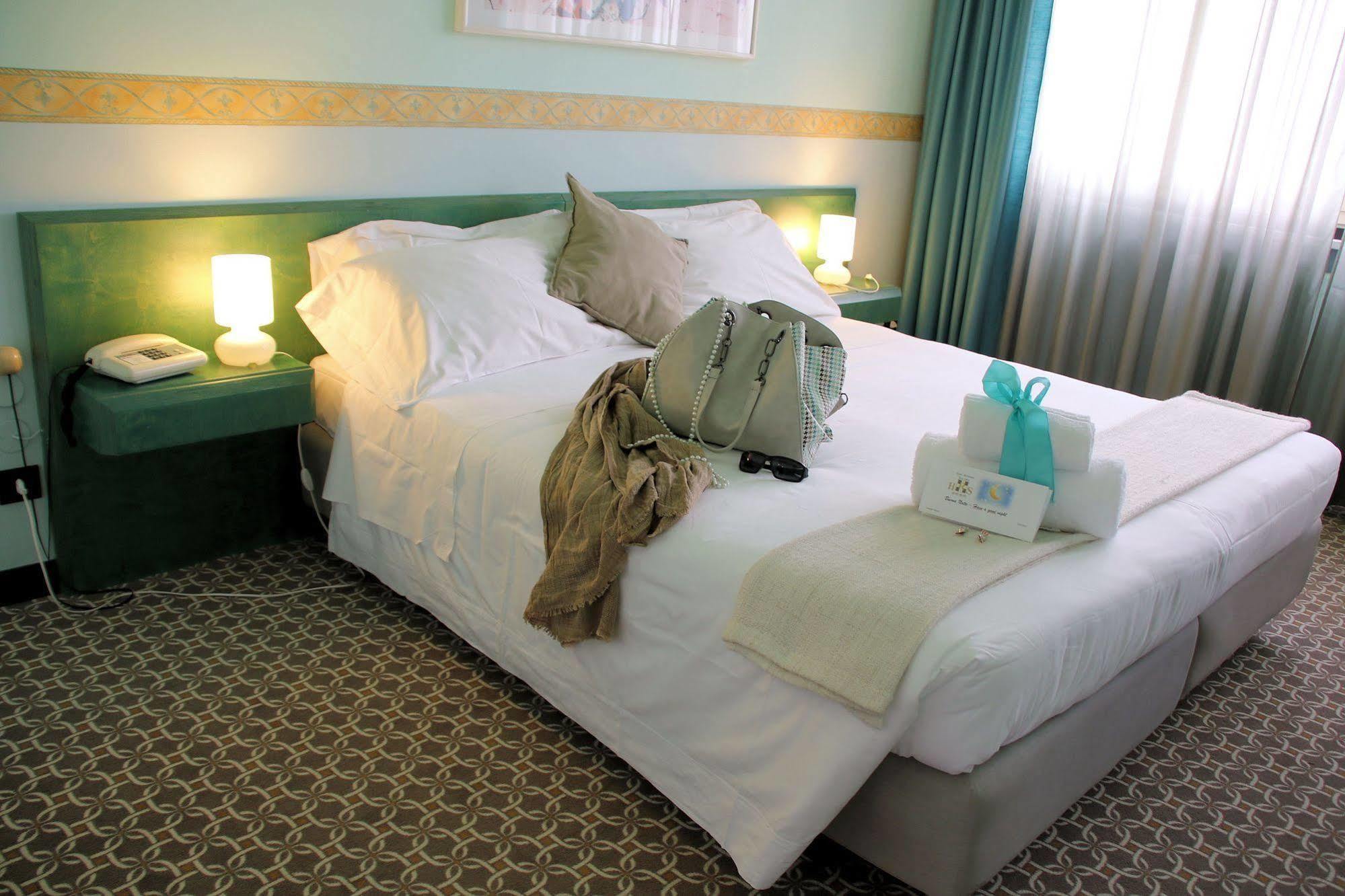 Hotel Salera 阿斯蒂 外观 照片